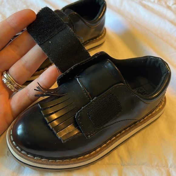 Oxford Fringe Toddler Shoes - Picture 3 of 7